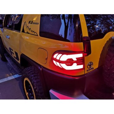 FJ Cruiser оптика задняя красная с анимацией ZW