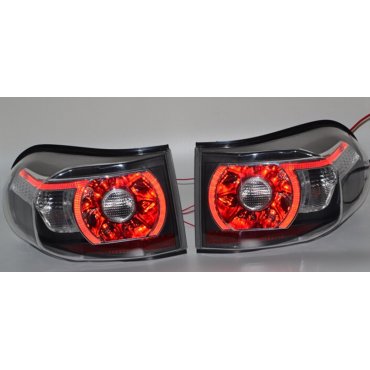 FJ Cruiser оптика задняя стиль Evoque черная 