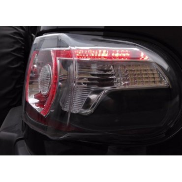 FJ Cruiser оптика задняя стиль Evoque черная 