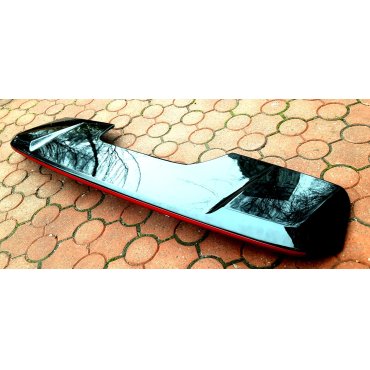 Toyota Land Cruiser 300 2021+ спойлер задний черный LED