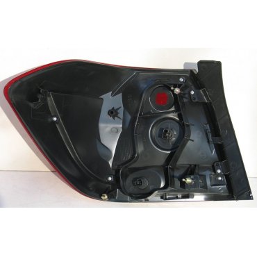 Toyota Highlander 2012 оптика задняя LED красная