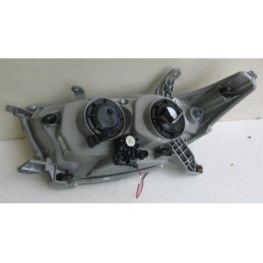 Toyota Highlander оптика передняя ксеноновая