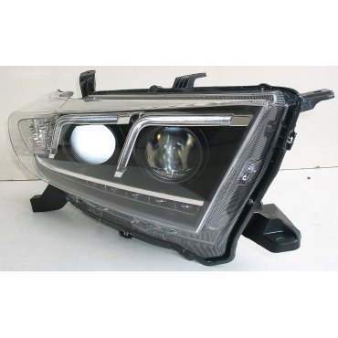 Toyota Highlander оптика передняя ксеноновая с DRL 