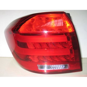 Toyota Highlander 2008 оптика задняя LED красная