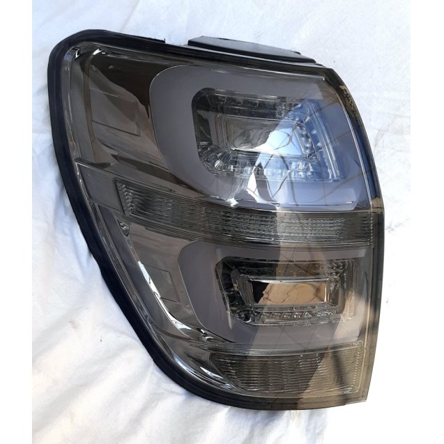 Chevrolet Captiva альтернативная оптика задняя светодиодная LED черная WH