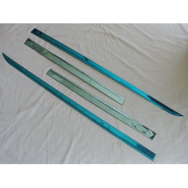 Mazda CX-5 2017+  хром молдинги дверные тип A