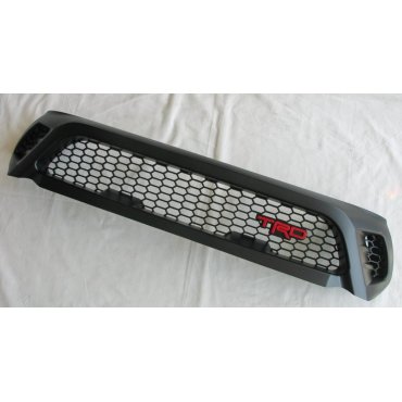 Toyota Hilux Revo 2014 решетка радиатора черная TRD стиль TS