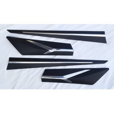 Lexus NX 2014+ молдинги дверные черные с хром вставкой ABS