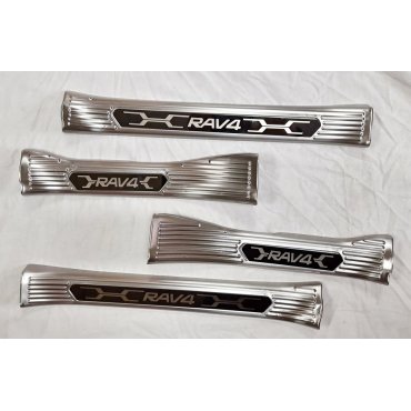 Toyota RAV 4 2019+ защитные накладки на дверные пороги внутренние Silver