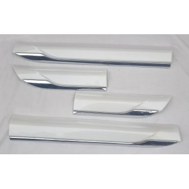 Toyota Land Cruiser 300 2021+ молдинги дверные с хром вставкой ABS белые