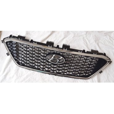 Hyundai Sonata LF 2015+ решетка радиатора c лого черная