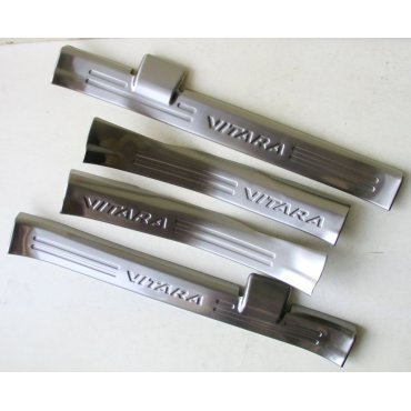 Suzuki Vitara  2015 накладки верхние  на пороги дверных проемов