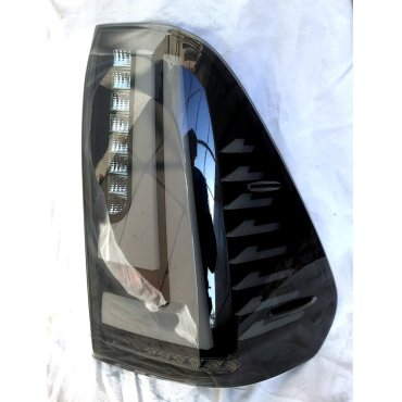 Toyota Hilux Revo 2014 оптика задняя тюнинг LED черная BW