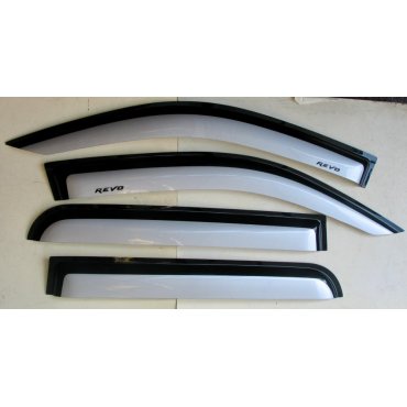 Toyota Hilux Revo 2014 ветровики дефлекторы окон черно- серебристые 