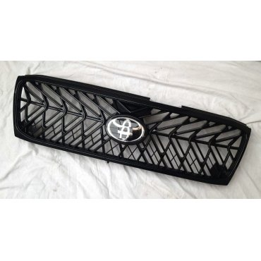 Toyota Land Cruiser LC100 2006+решетка радиатора стиль TRD