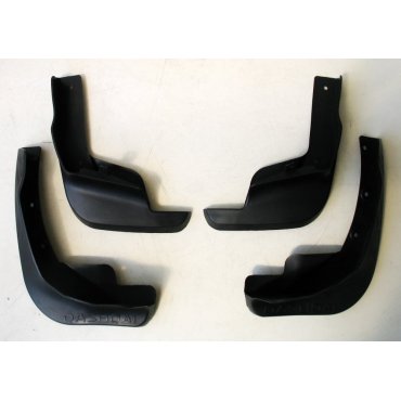 Nissan Qashqai J11 Mk2 брызговики колесных арок GT передние и задние с лого